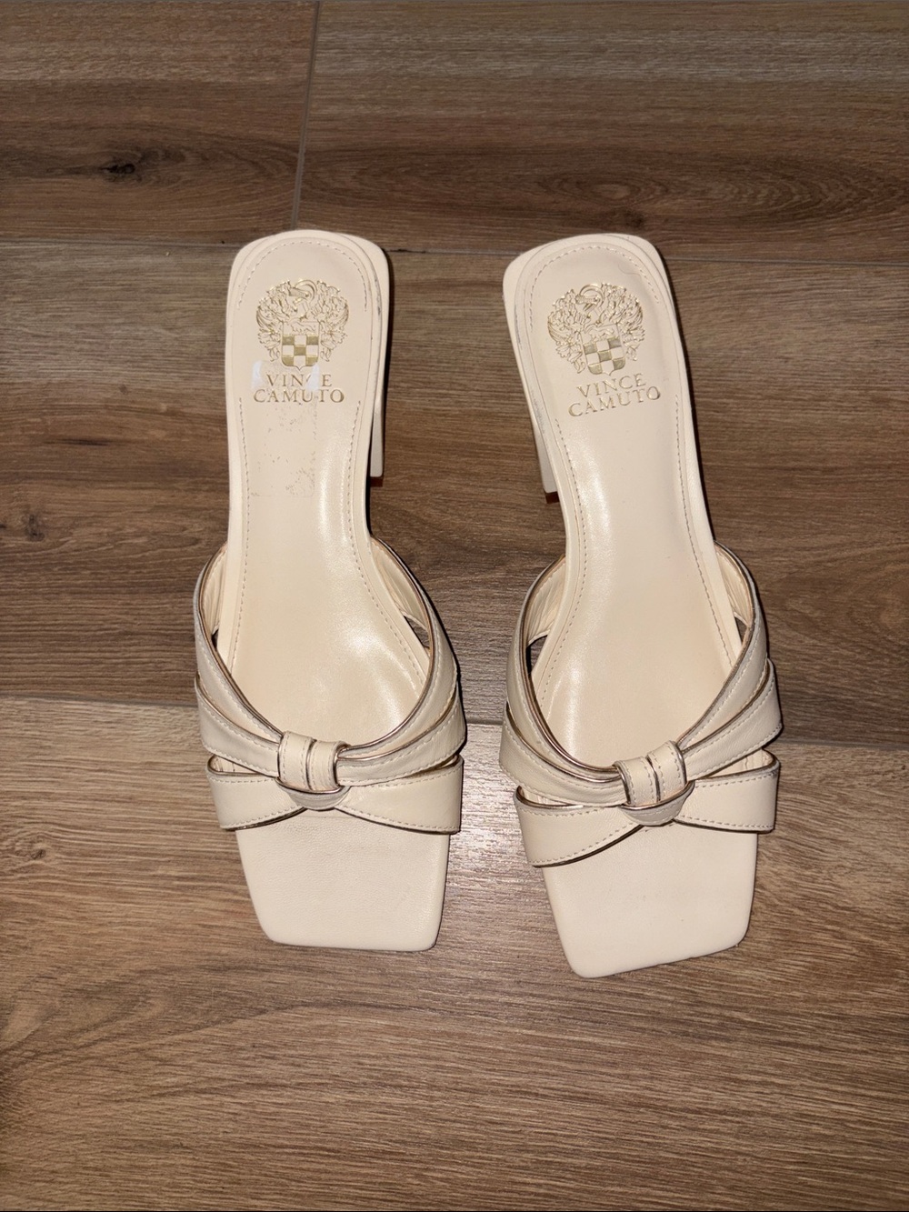 Vince Camuto Selaries sandals, size 10M